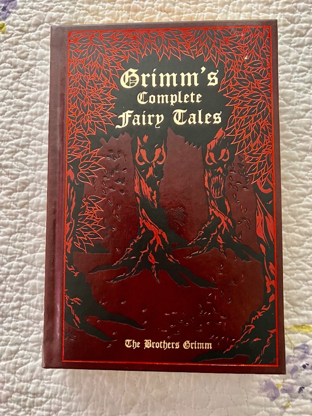 NEW Grimms Fairy Tales Book NWOT.